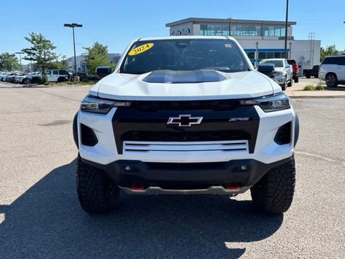 Certified 2024 Chevrolet Colorado ZR2 w/ Technology Package AWD/4WD image 9