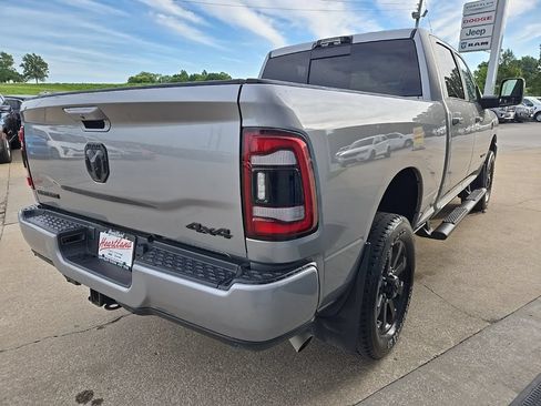 Used 2024 RAM 2500 Big Horn w/ Night Edition AWD/4WD image 11