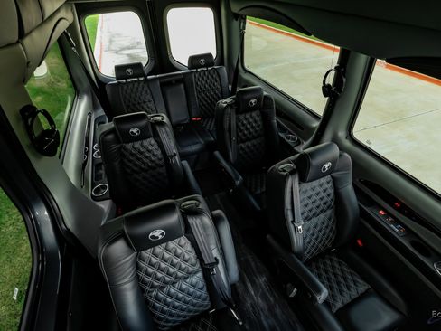 Used 2023 Mercedes-Benz Sprinter 2500 image 71