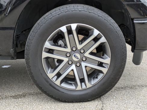 Certified 2022 Ford F150 XL w/ STX Appearance Package image 11