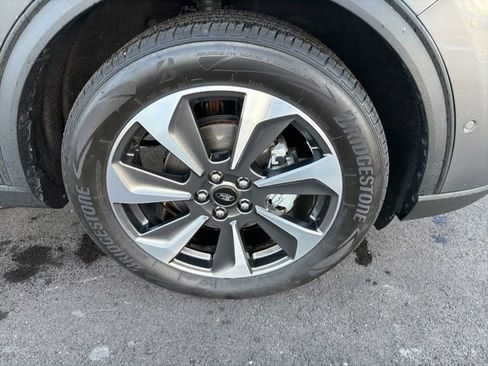 Used 2023 Ford Escape Platinum w/ Premium Technology Package image 2