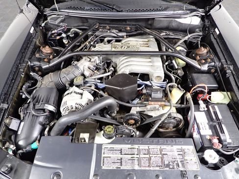 Used 1994 Ford Mustang GT image 7