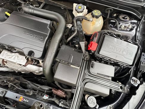 Used 2023 Chevrolet Malibu LT FWD image 27
