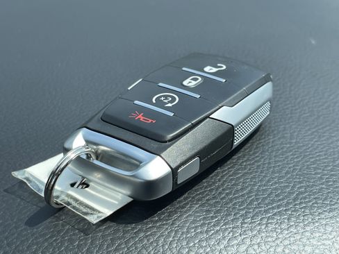 Used 2023 RAM 1500 Big Horn AWD/4WD image 23