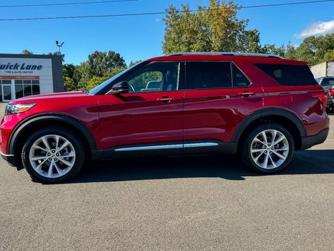 Used 2023 Ford Explorer Platinum w/ Technology Package AWD/4WD image 6