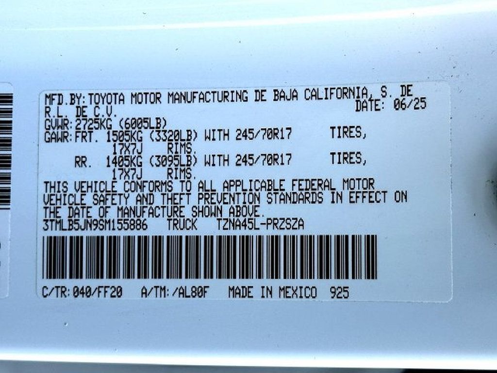 Certified 2025 Toyota Tacoma SR5 w/ SR5 Upgrade Package AWD/4WD image 31