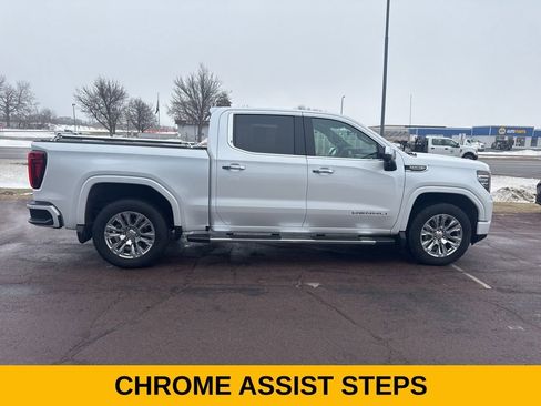 Used 2024 GMC Sierra 1500 Denali w/ Technology Package image 8