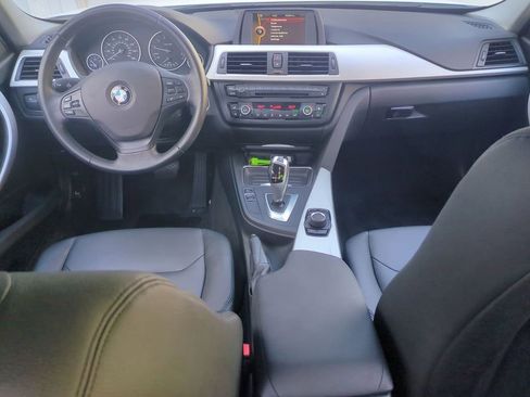 Used 2014 BMW 320i xDrive Sedan AWD/4WD image 22