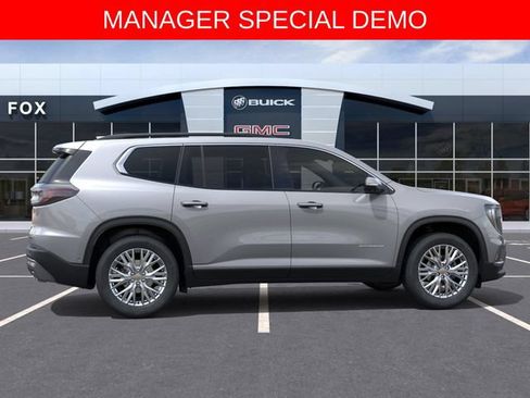 Used 2026 GMC Acadia Elevation w/ Elevation Premium Package AWD/4WD image 5