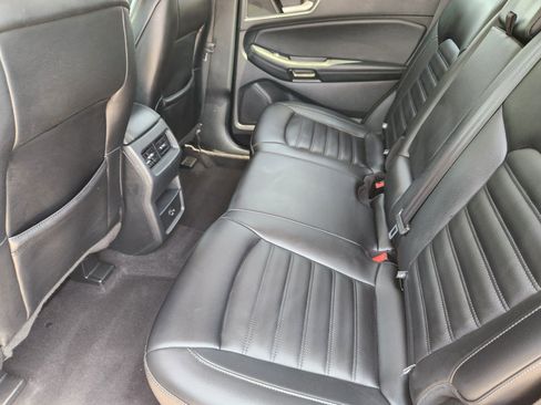 Used 2021 Ford Edge SEL AWD/4WD image 12