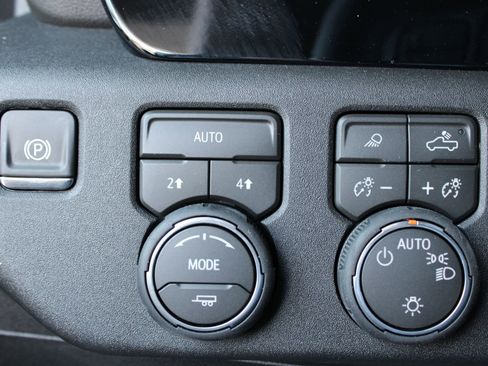 New 2026 Chevrolet Silverado 1500 LT w/ Safety Package image 25