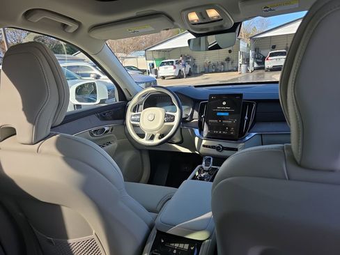 New 2026 Volvo XC90 B6 Ultra image 19