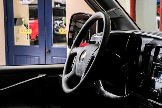 Used 2025 Chevrolet Express 3500 LT w/ LT Preferred Equipment Group RWD image 14