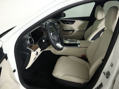 Certified 2025 Mercedes-Benz C 300 Sedan image 19