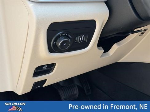 Used 2024 Jeep Grand Cherokee Limited w/ Trailer Tow Package AWD/4WD image 13