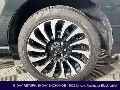 Used 2022 Lincoln Navigator Black Label image 39