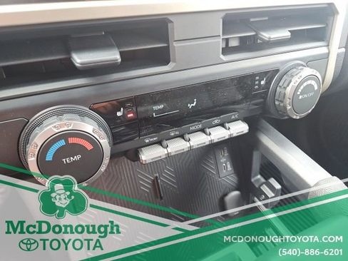 Used 2026 Toyota Tacoma SR5 AWD/4WD image 27