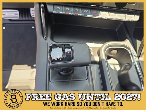 New 2026 GMC Sierra 1500 AT4 w/ Technology Package AWD/4WD image 23
