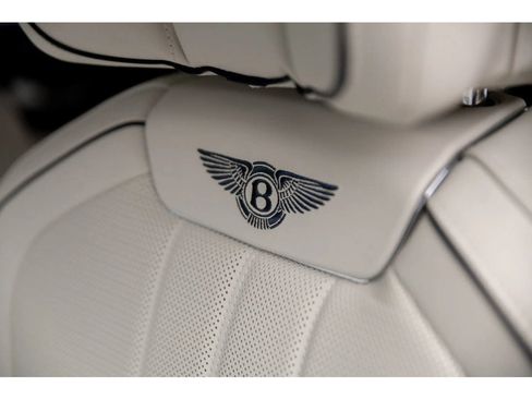 Certified 2023 Bentley Flying Spur V8 AWD/4WD image 23