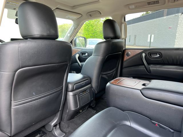 Used 2024 Nissan Armada SL w/ Captain's Chairs Package AWD/4WD image 33