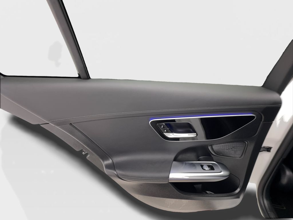 Used 2023 Mercedes-Benz C 300 Sedan image 26