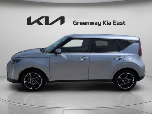 Certified 2023 Kia Soul EX FWD image 9