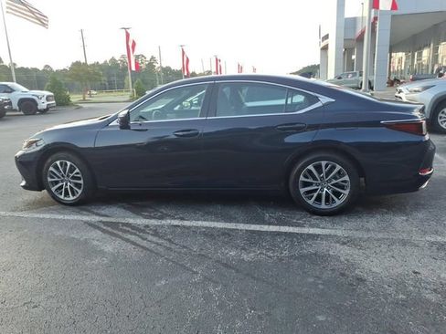 Used 2023 Lexus ES 350 w/ Accessory Package (Z2) FWD image 3