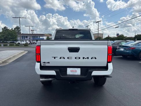 New 2025 Toyota Tacoma TRD Sport image 4