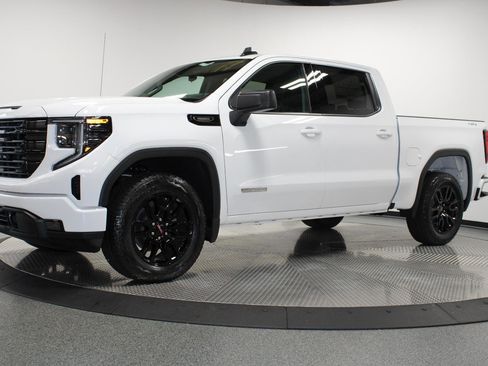 New 2025 GMC Sierra 1500 Elevation image 6