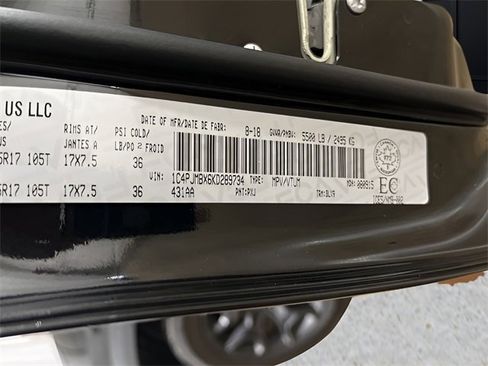 Used 2019 Jeep Cherokee Trailhawk image 54