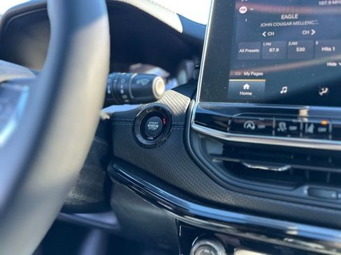 New 2026 Jeep Compass Latitude image 29