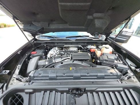 Used 2023 Chevrolet Silverado 2500 High Country w/ Z71 Off-Road Package image 30