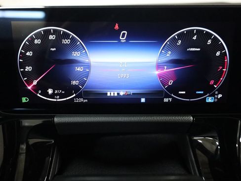 Used 2026 Mercedes-Benz GLA 250 4MATIC image 17