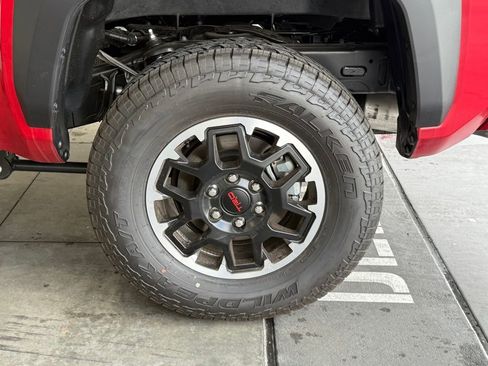 New 2025 Toyota Tacoma TRD Off-Road image 14