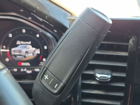 Used 2024 GMC Sierra 1500 SLE AWD/4WD image 11