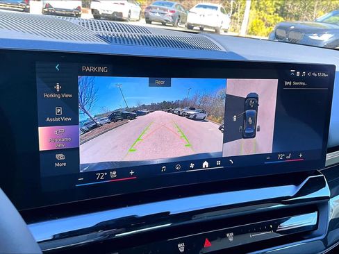 Used 2025 BMW 530i xDrive w/ Premium Package image 31