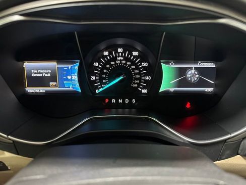 Used 2016 Ford Fusion SE FWD image 15