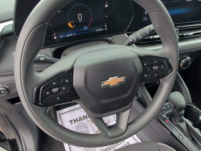 Used 2025 Chevrolet TrailBlazer LT AWD/4WD image 36