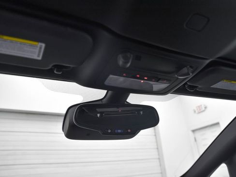 Used 2016 Buick Cascada Premium image 17