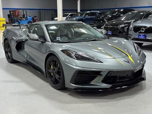 Used 2023 Chevrolet Corvette Stingray Premium Conv w/ Z51 Performance Package image 2