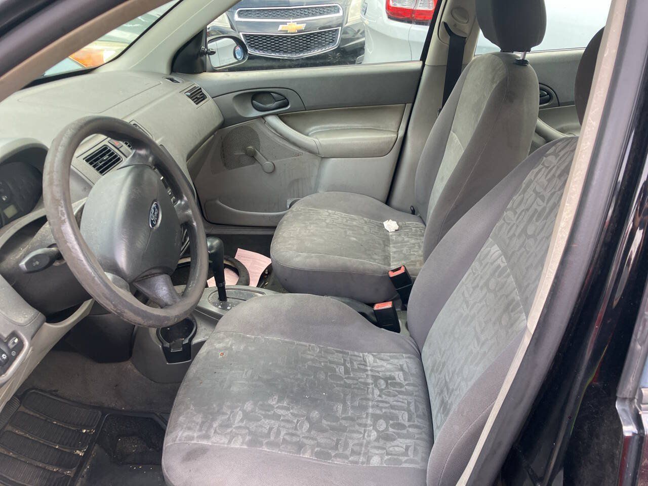 Used 2005 Ford Focus S FWD image 4