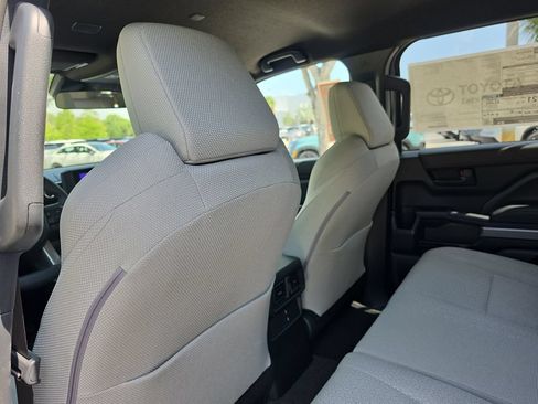 New 2026 Toyota 4Runner SR5 AWD/4WD image 27