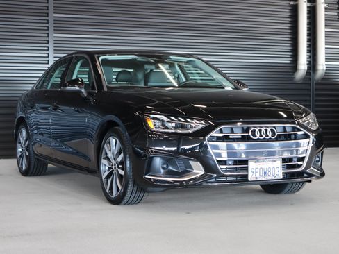 Used 2023 Audi A4 2.0T Premium w/ Convenience Package image 12