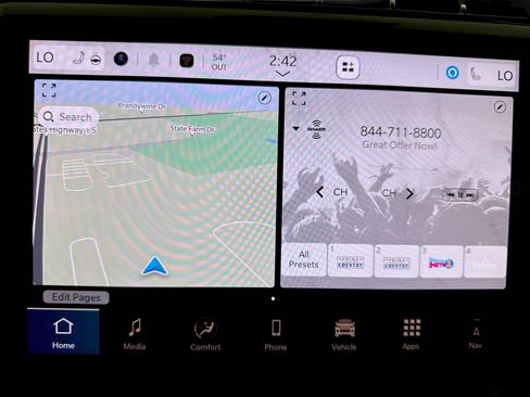 Used 2025 Jeep Grand Cherokee Limited w/ Black Appearance Package image 15