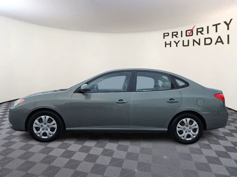 Used 2010 Hyundai Elantra GLS FWD image 7