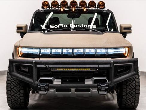 Used 2025 GMC Hummer EV 3X AWD/4WD image 23