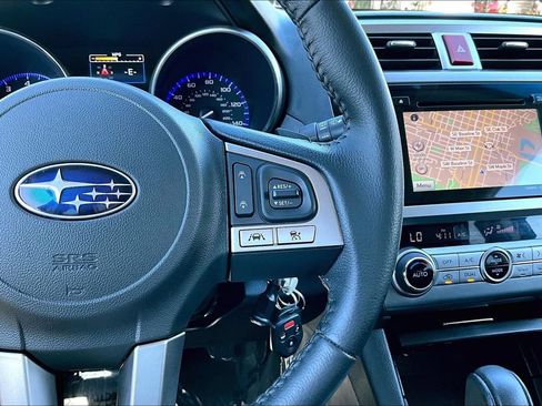 Used 2017 Subaru Outback 2.5i Premium AWD/4WD image 25