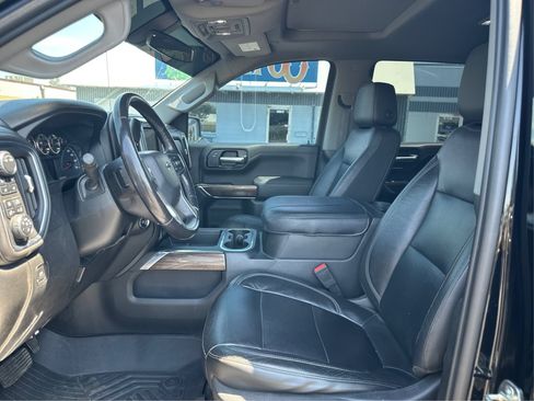 Used 2020 Chevrolet Silverado 1500 LT Trail Boss AWD/4WD image 9