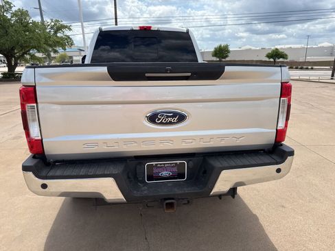 Used 2017 Ford F250 Lariat w/ Lariat Ultimate Package image 6