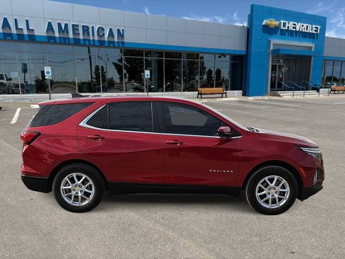 Used 2024 Chevrolet Equinox LT FWD image 9